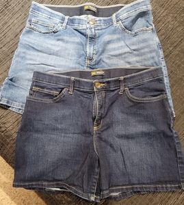 Lee Regular Fit Mid Rise Jean Shorts